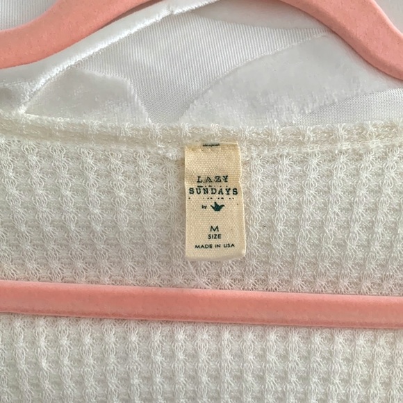 Lazy Sundays Women’s  Top. Scooped Draping, Asymmetrical Hem. Size Medium - Picture 6 of 9